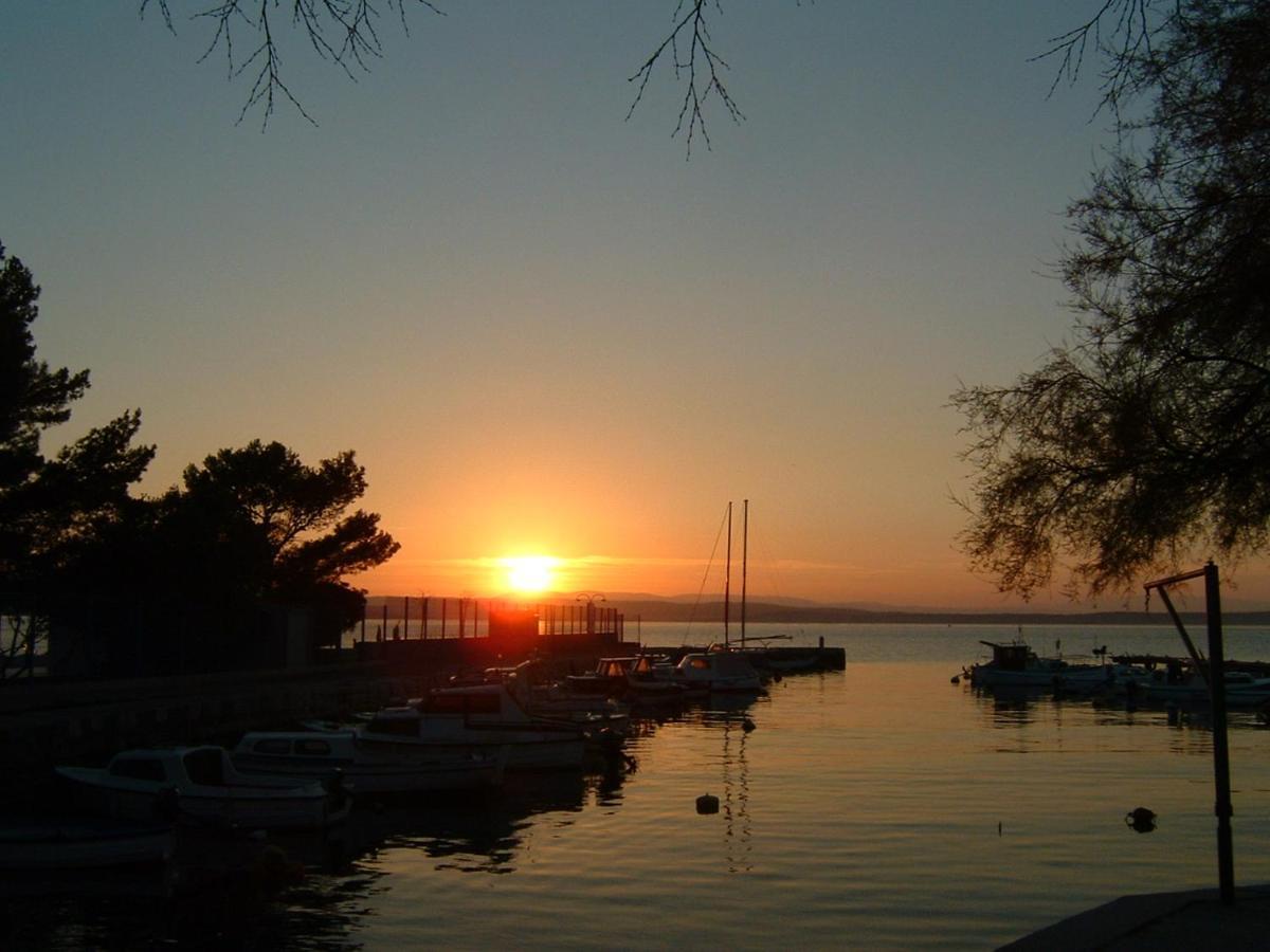 La Villa - Beach House & Rooms Crikvenica Exterior foto