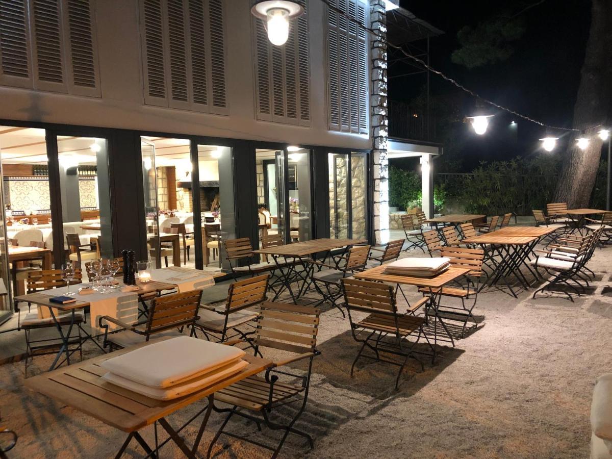La Villa - Beach House & Rooms Crikvenica Exterior foto